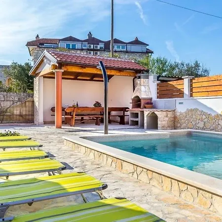 Apartament Fuer 4 Personen Ca 38 Qm In Liznjan, Istrien Suedkueste Von Istrien *