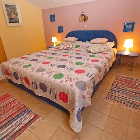 Apartament Fuer 4 Personen Ca 38 Qm In Liznjan, Istrien Suedkueste Von Istrien *